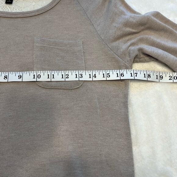 FANG Crewneck Sweater Top with Lace Back Beige/Cream - Picture 4 of 6